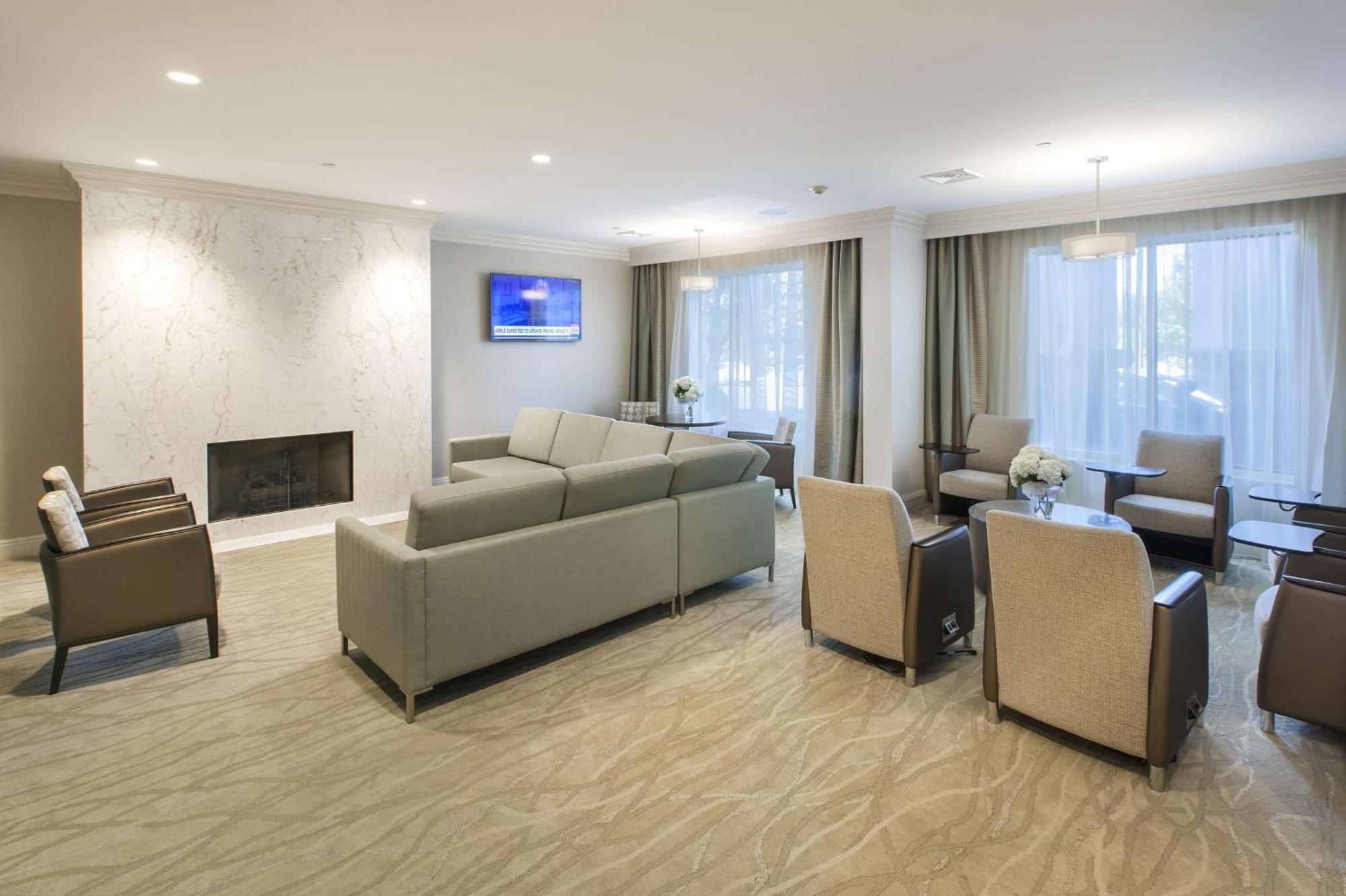 Отель Doubletree By Hilton Нанует Экстерьер фото