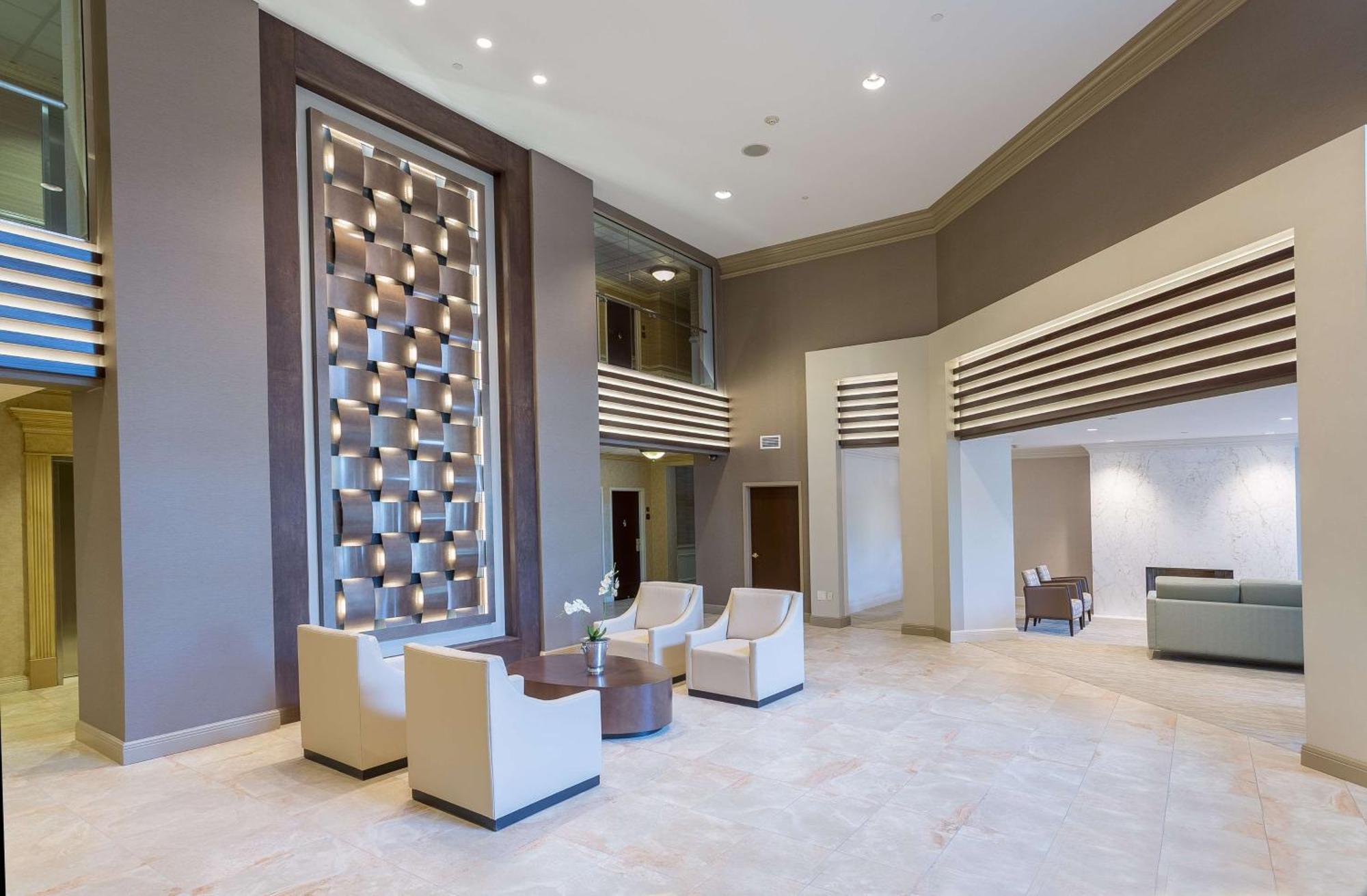 Отель Doubletree By Hilton Нанует Экстерьер фото